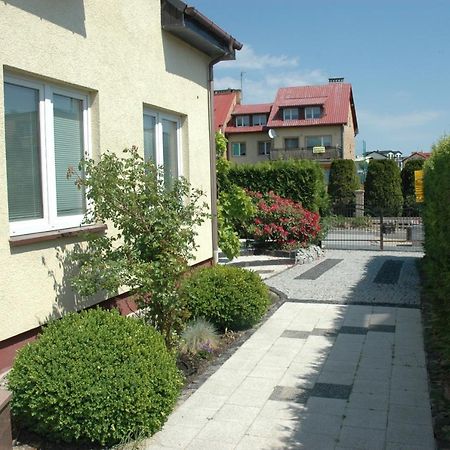 Aga Pokoje Goscinne Mielno  Buitenkant foto
